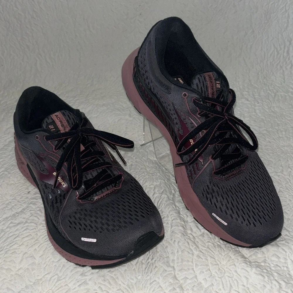 Brooks Adrenaline GTS 21 Running Sneaker - Picture 3 of 14